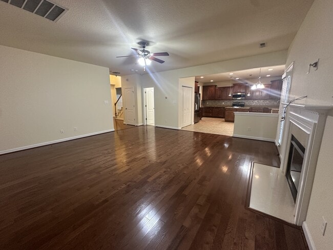 Foto del edificio - 320 Whitehurst Landing
