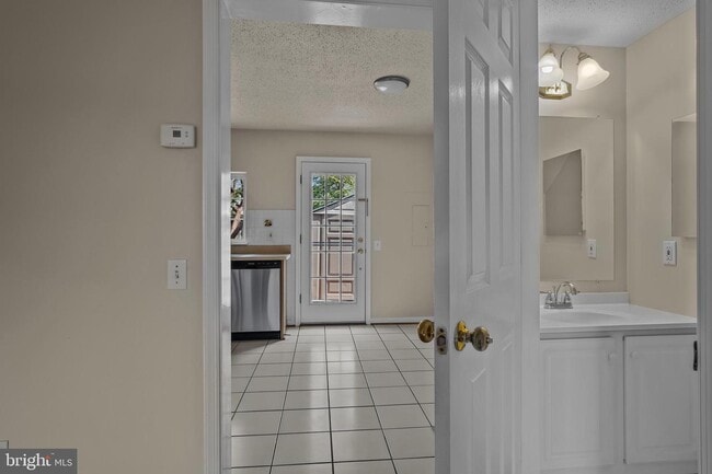 Building Photo - 2489 Fox Trot Terrace