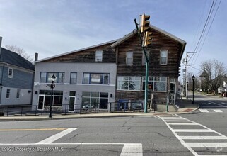 Building Photo - 100 N Main St