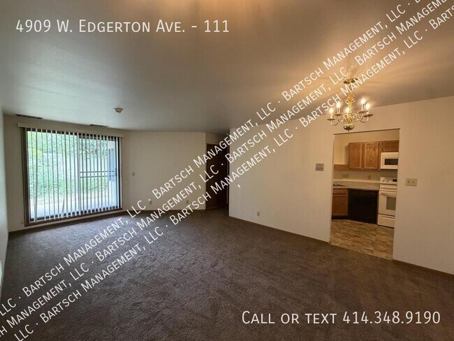 Foto del edificio - 4909 W Edgerton Ave