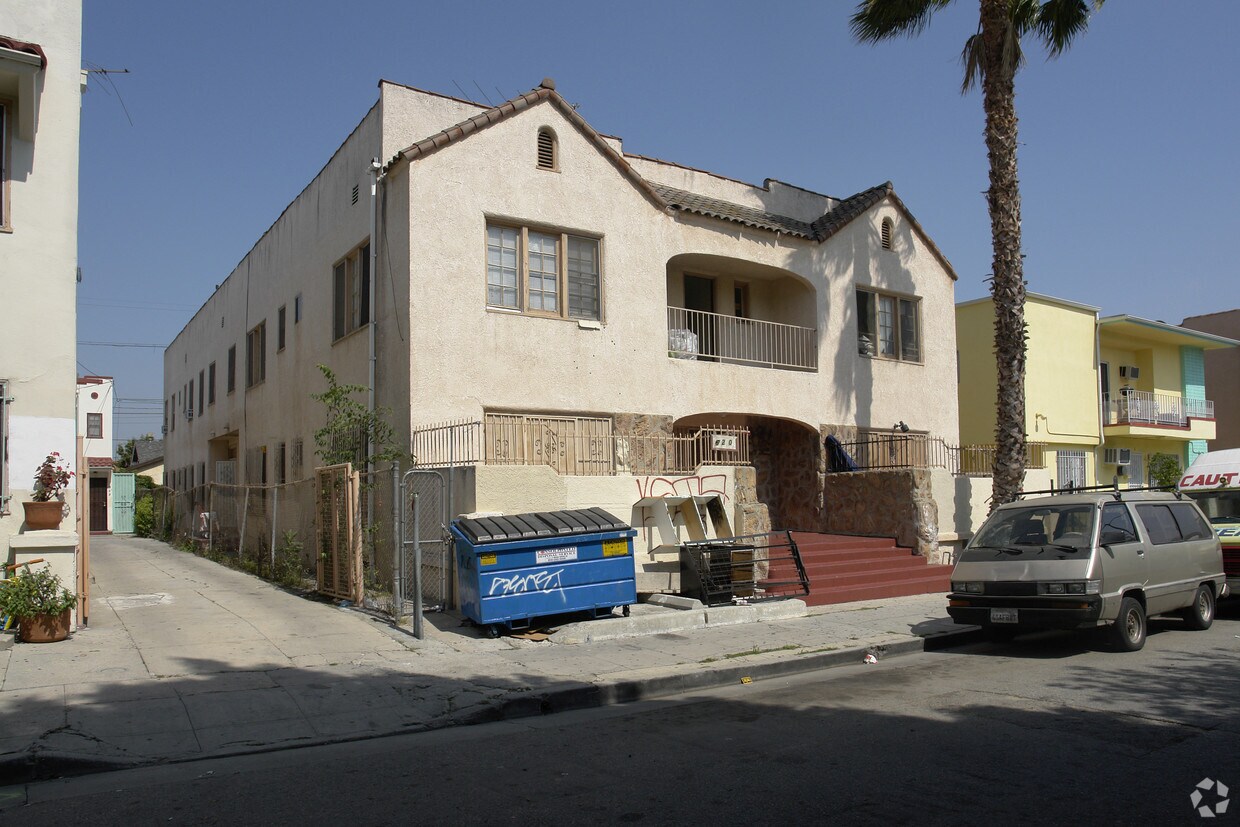 Foto principal - 620 N St Andrews Pl