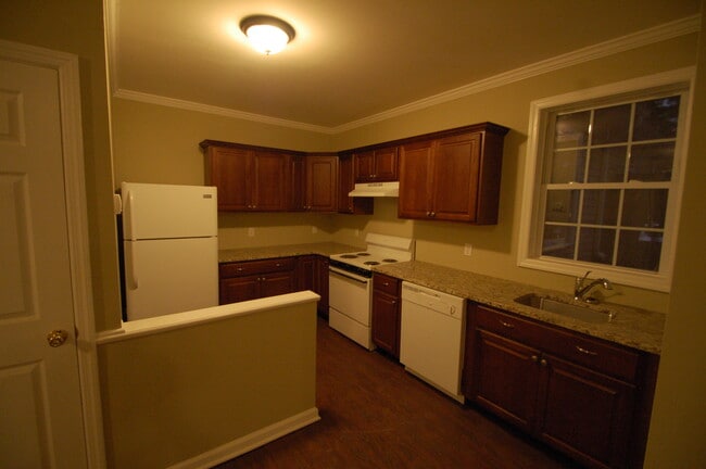 Building Photo - 6 Harvey Ter