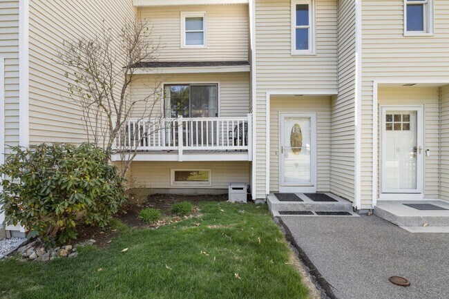 Foto del edificio - 9 Pine Meadows Dr