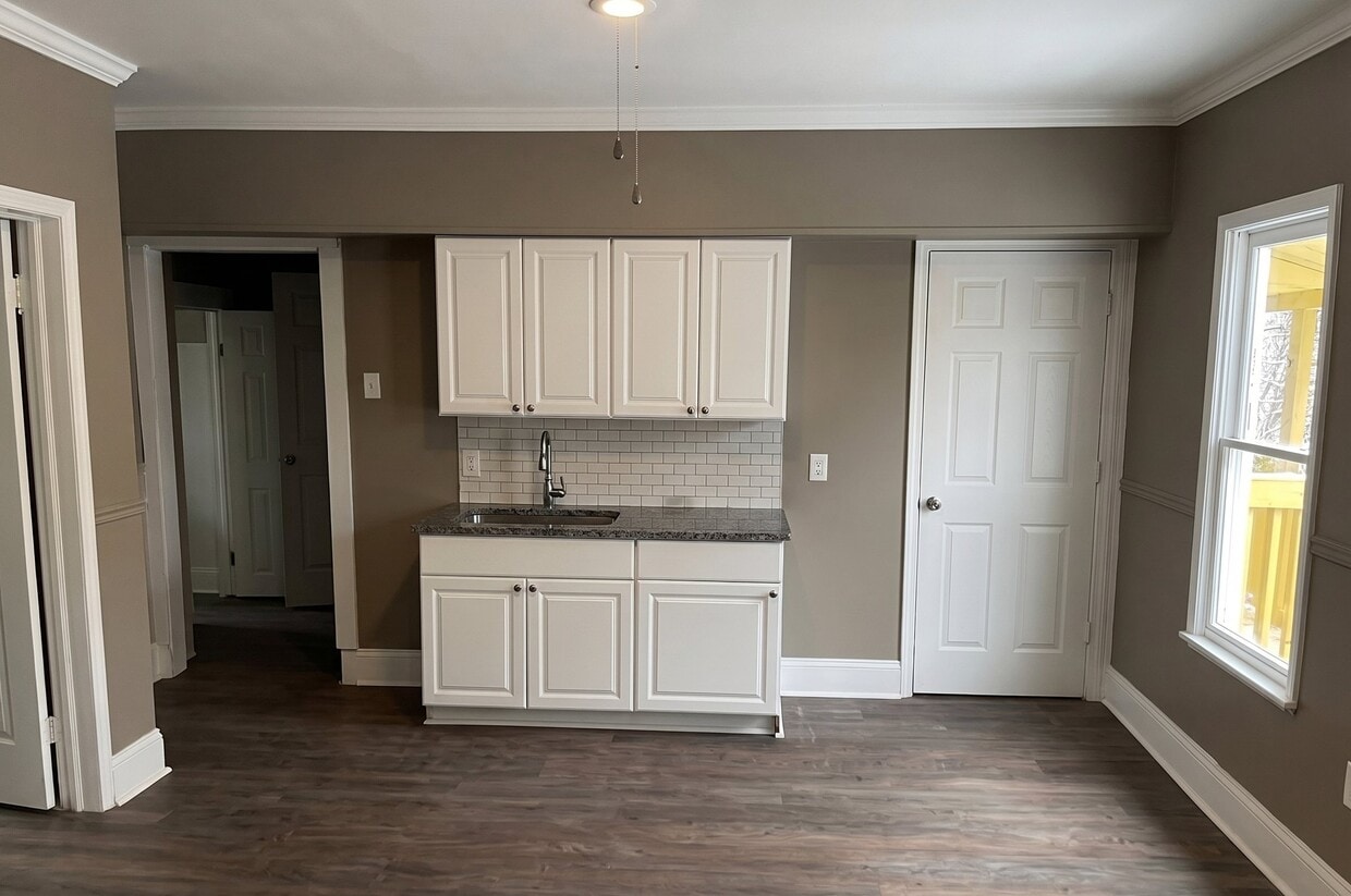Photo - 3711 E 61st St (Cleveland, OH)