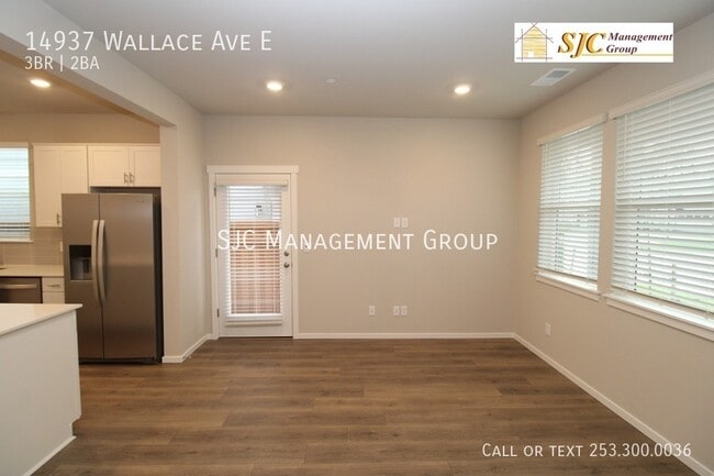 Foto del edificio - 14937 Wallace Ave E