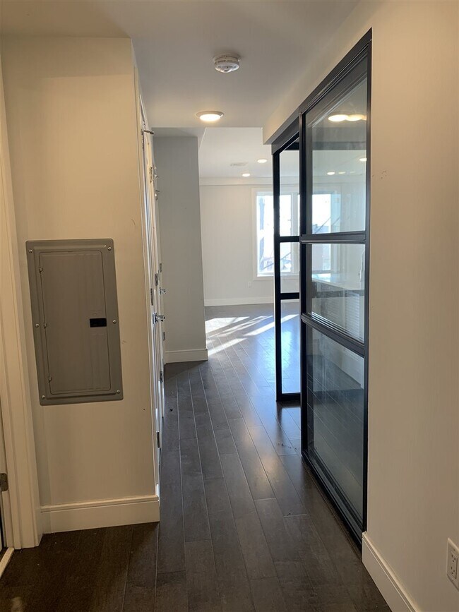 Foto del edificio - 6401 Park Ave