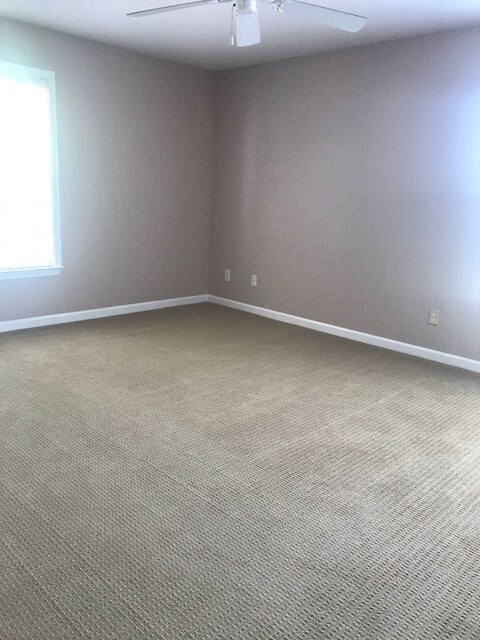 Foto del edificio - Charming 2-Bed / 2-Bath Condo in Desirable...