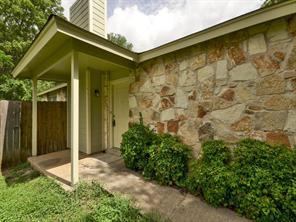 Foto del edificio - 9802 Hundred Oaks Cir