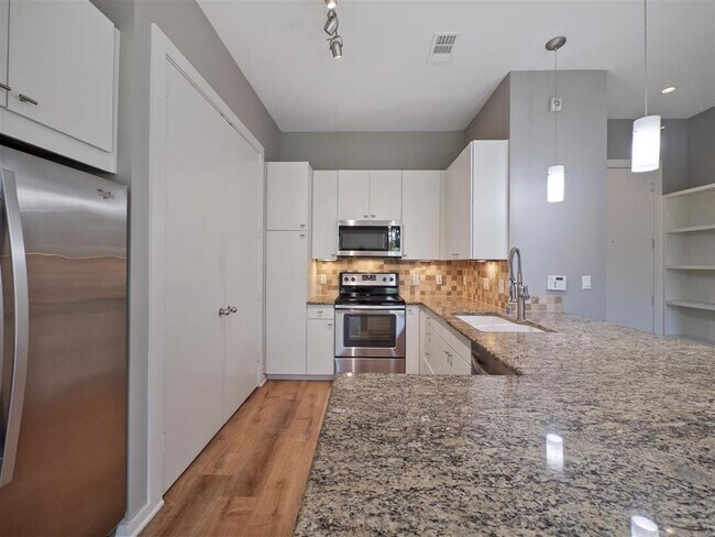 Foto del edificio - 2950 McKinney Ave