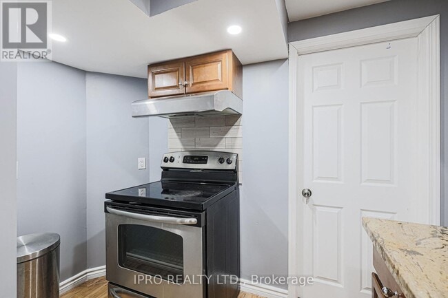 Building Photo - 210 Miller Dr