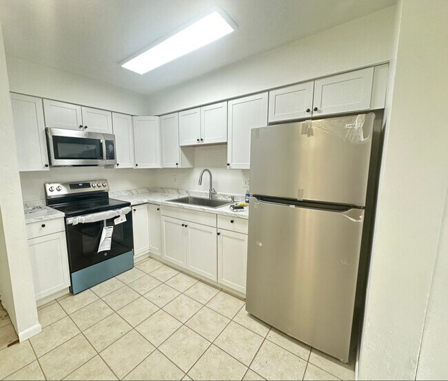 Foto del edificio - 3950 SE 19th Ave