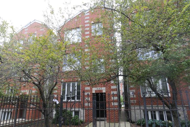 Building Photo - 1443 W Walton St