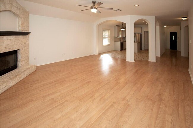 Building Photo - 7104 Gentle Oak Dr