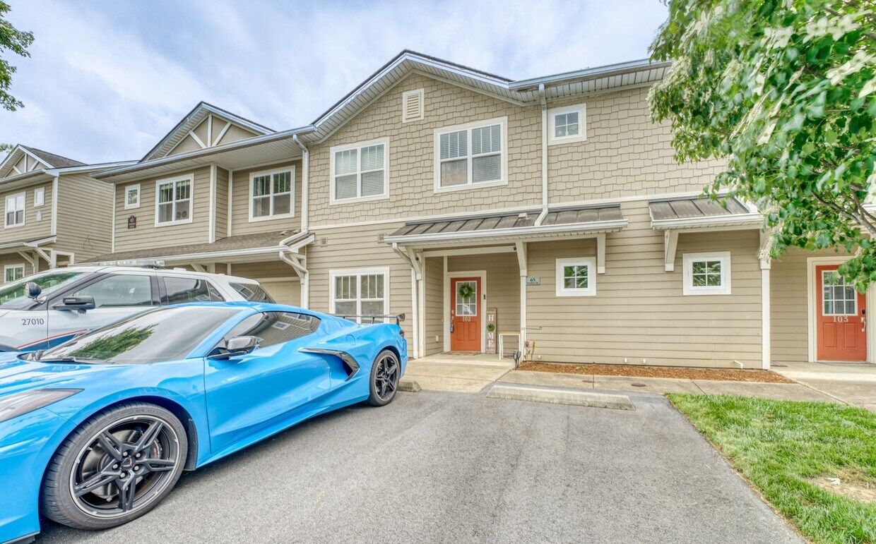 Foto principal - Fletcher condo, 2 bedrooms/2 Bathrooms wit...