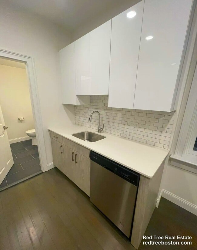 Photo - 31 Temple St Apartment