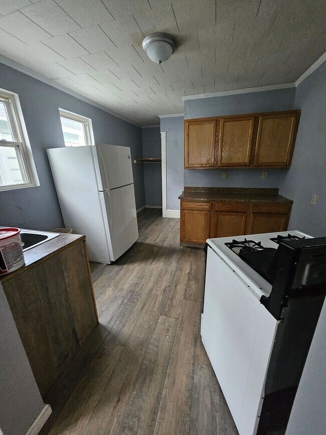 Foto del edificio - 652 E 4th St