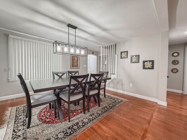 Foto del edificio - 26 Lee Rd