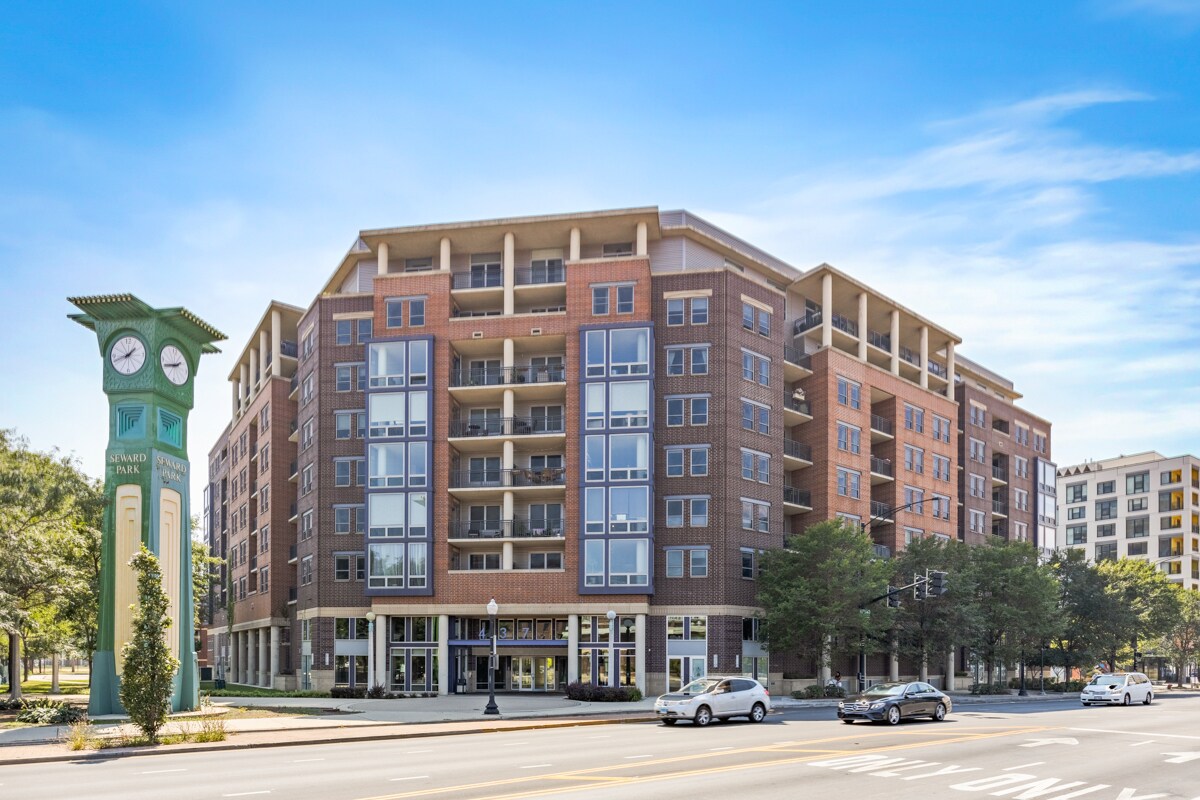 437 W Division St Unit 506, Chicago, IL 60610 Condo for Rent in