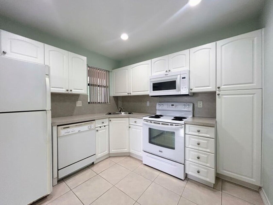 Photo - 3400 NW 47th Avenue 3161, Coconut Creek, FL 33063