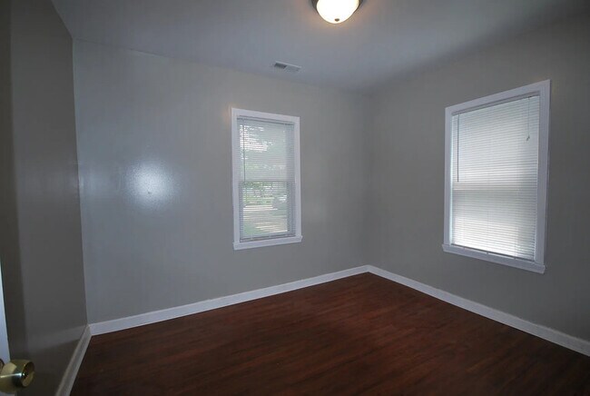 Building Photo - 18507 Lennane St