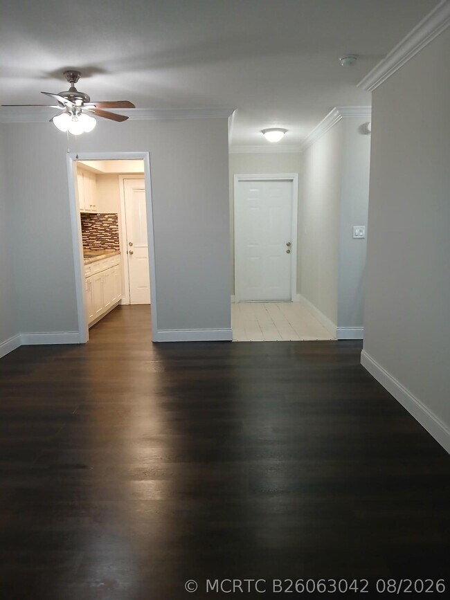 Foto del edificio - 1480 E Sample Rd