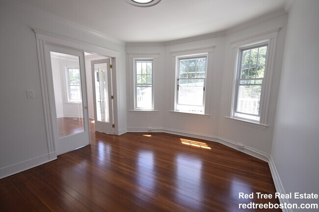 Foto del edificio - 48 Blue Hill Rd