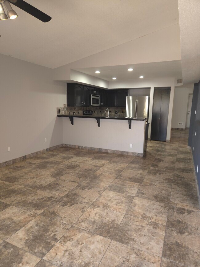 Foto del edificio - 10032 W Sells Dr