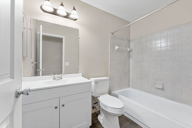 Foto del edificio - 31471 Block St