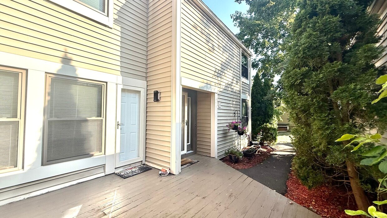 Foto principal - 16 Clemens Ct