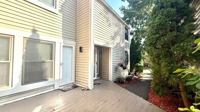 Building Photo - 16 Clemens Ct