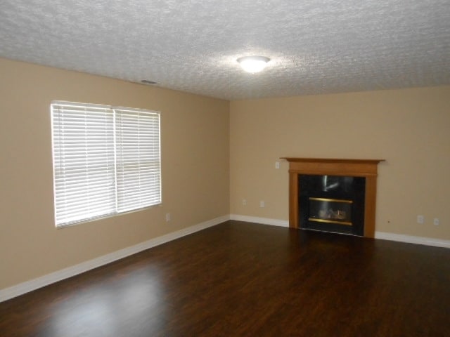 Foto del edificio - 82 Richard Ave