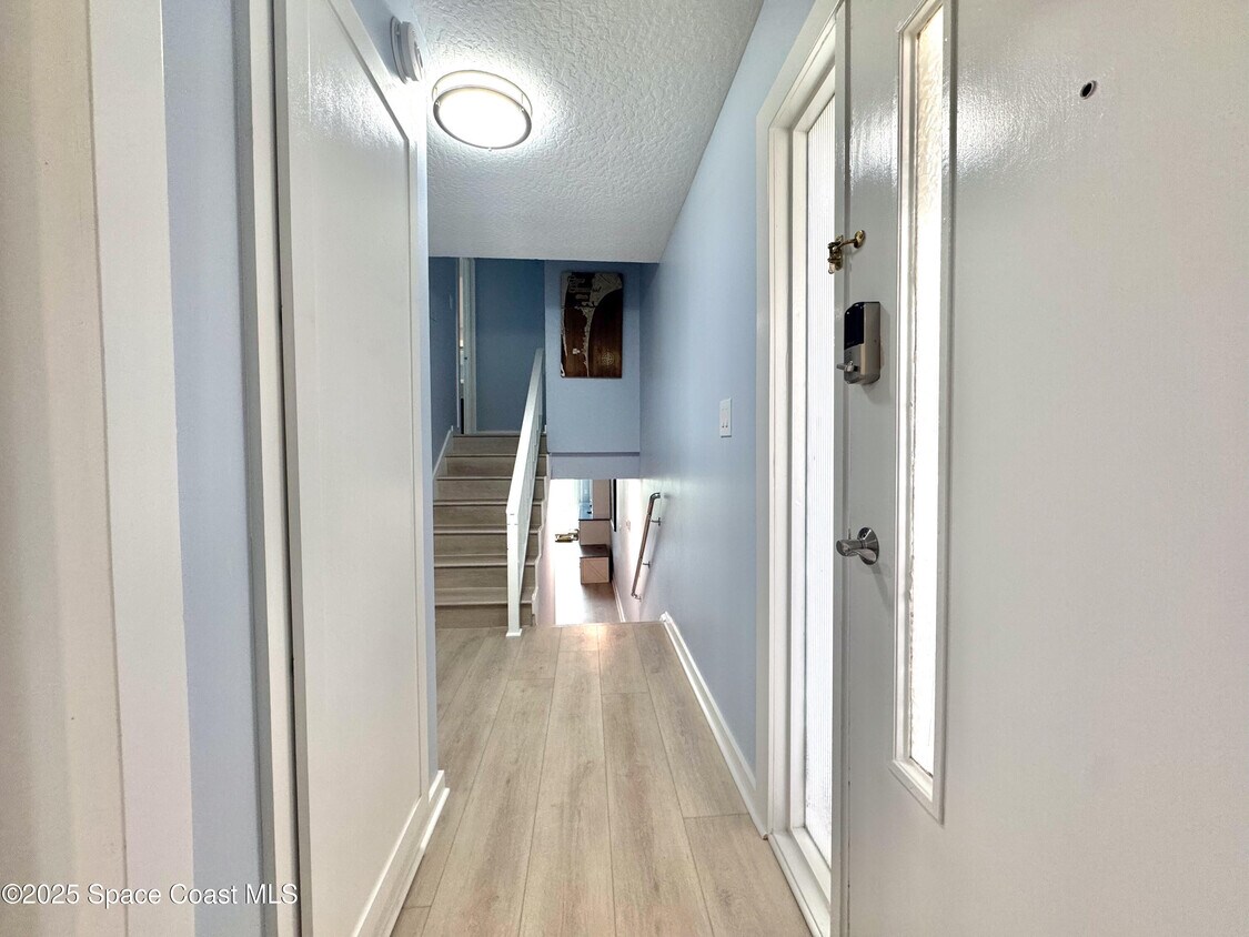 Foto principal - 5050 Ocean Beach Blvd