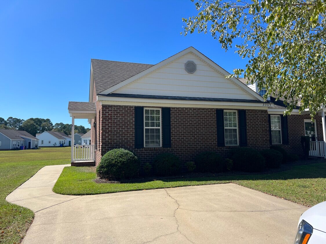 3305 Whitlock Dr N, Wilson, NC 27896 Townhome Rentals in Wilson NC