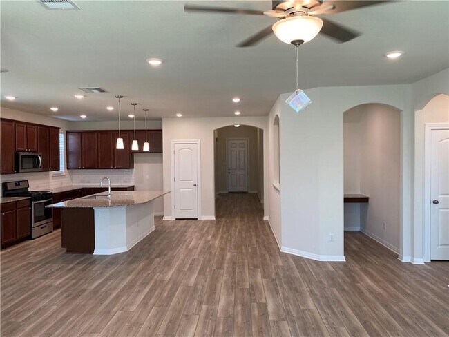 Building Photo - 3421 Charade Dr