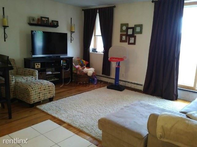 Primary Photo - 2838 42nd St