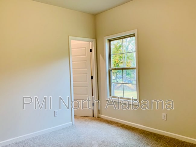Building Photo - 108 Grv Hl Cir