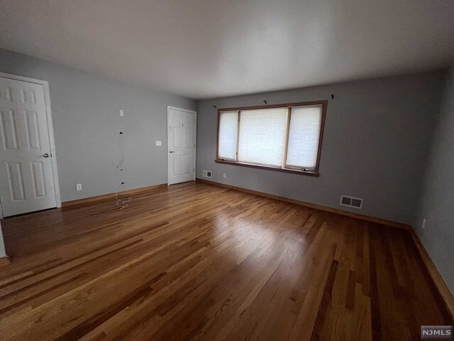 Building Photo - 6 Park