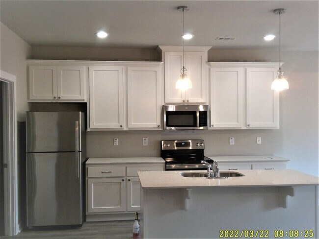 Foto del edificio - Home for Rent in Meridianville, AL! Available to View Now!!!