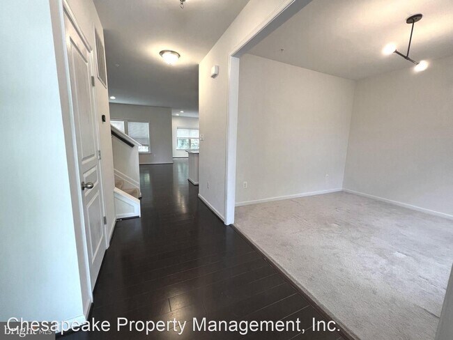 Foto del edificio - 6 br, 3.5 bath House - 7610 Holly Ridge Drive