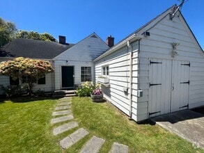 Building Photo - 918 F St