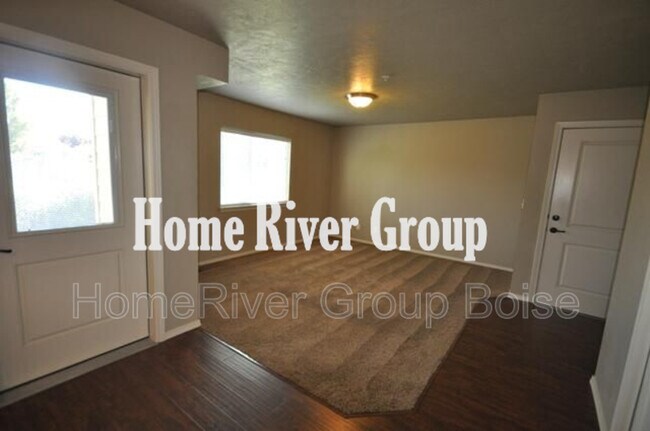 Building Photo - 6637 W Colehaven Dr
