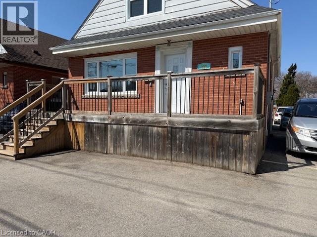 Building Photo - 322 Upper Gage Ave