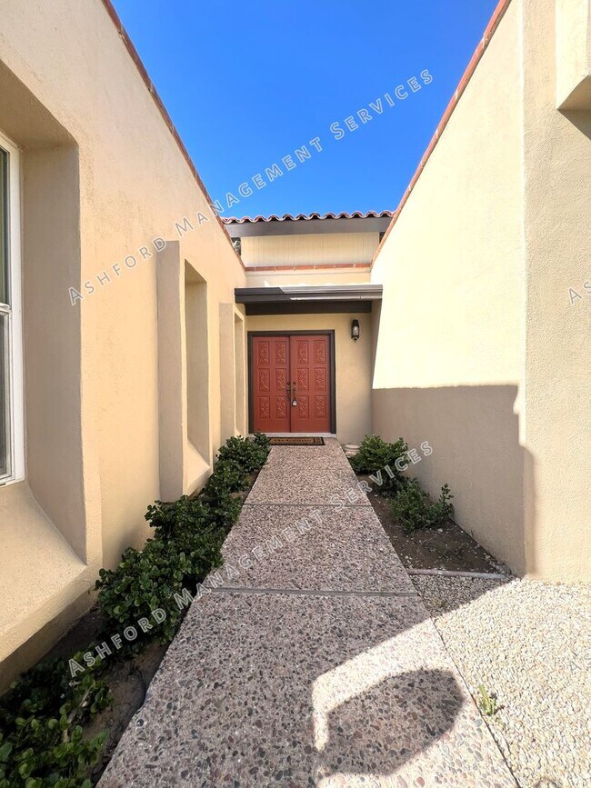 Building Photo - NOT YOUR AVERAGE RENTAL! EXCLUSIVE 3 BEDRO...