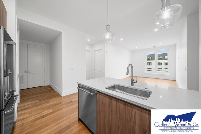 Foto del edificio - 218 Old Colony Ave