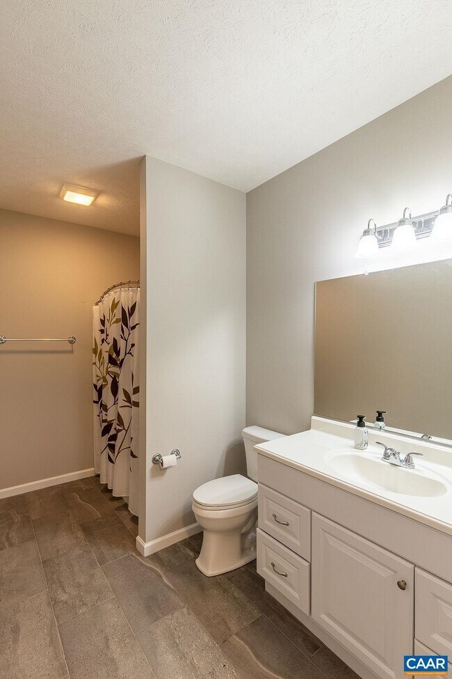 Building Photo - 15 Collinswood Wy