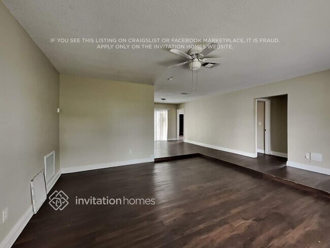 Foto del edificio - 6841 Liberty St