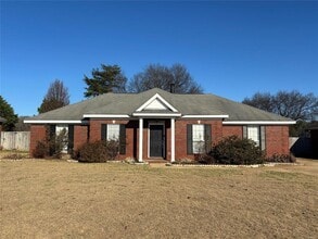 Building Photo - 1968 Calumet Pkwy