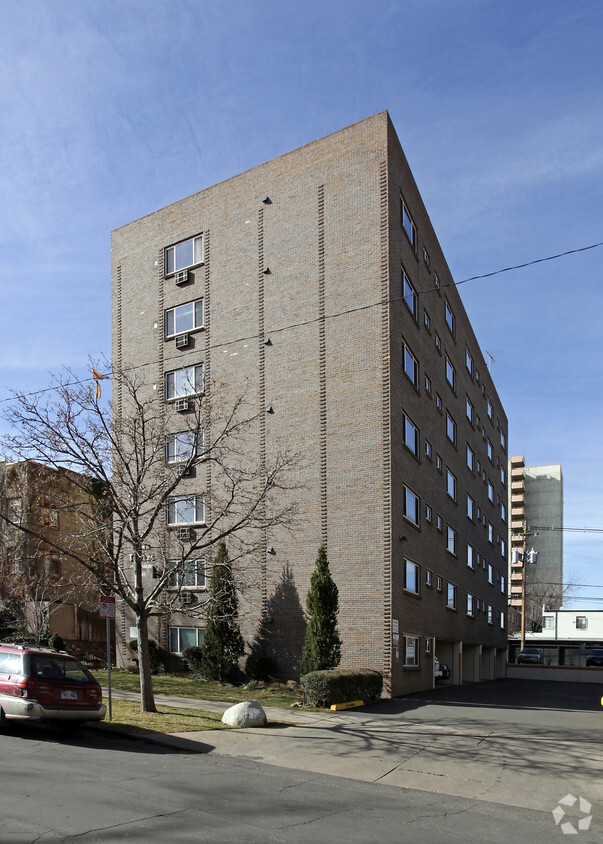 Building Photo - Penn Towers