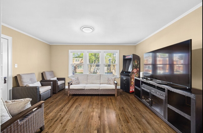 Foto del edificio - 4136 Park Ave