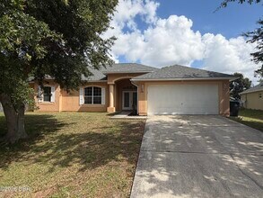 Building Photo - 1224 Buffing Cir SE
